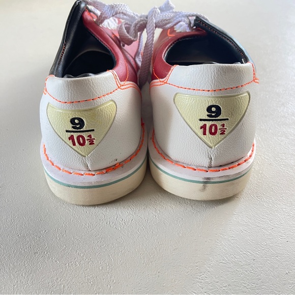 Qubika Red and Black Bowling Shoes NWOT - Picture 3 of 9